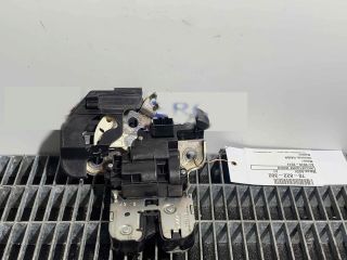 bontott AUDI A1 Csomagtérajtó Ütköző