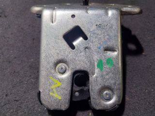 bontott AUDI A1 Csomagtérajtó Zárszerkezet