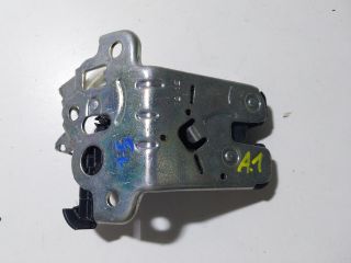 bontott AUDI A1 Csomagtérajtó Zárszerkezet