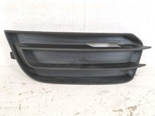 bontott AUDI A1 Első Lökhárító Bal Díszrács