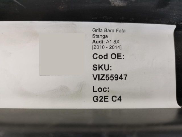 bontott AUDI A1 Első Lökhárító Bal Díszrács