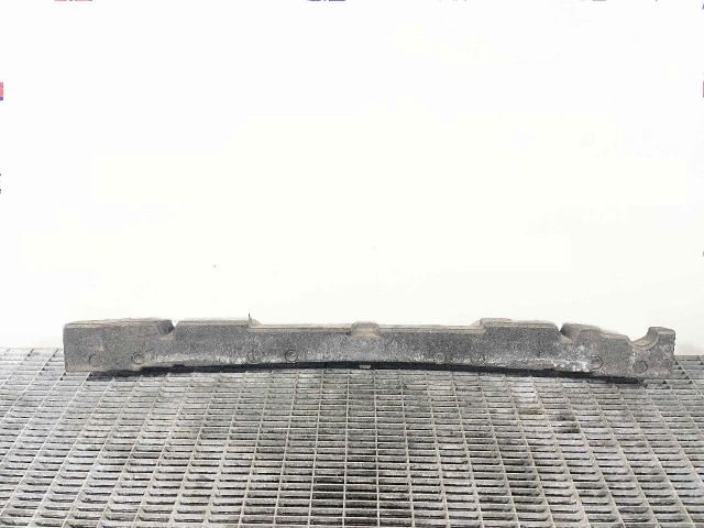 bontott AUDI A1 Első Lökhárító Merevítő (Fém)