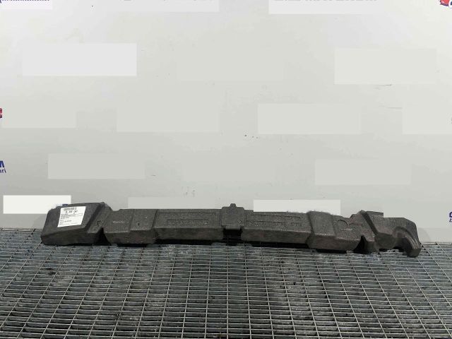 bontott AUDI A1 Első Lökhárító Merevítő (Fém)