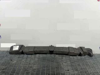 bontott AUDI A1 Első Lökhárító Merevítő (Fém)