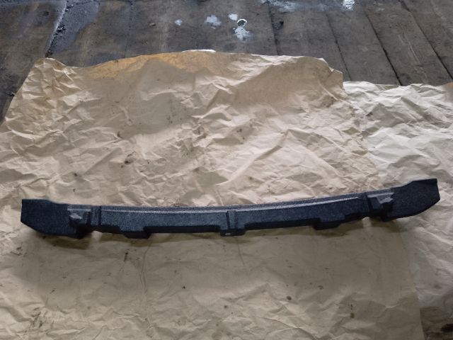 bontott AUDI A1 Első Lökhárító Ütközés Elnyelő Hab