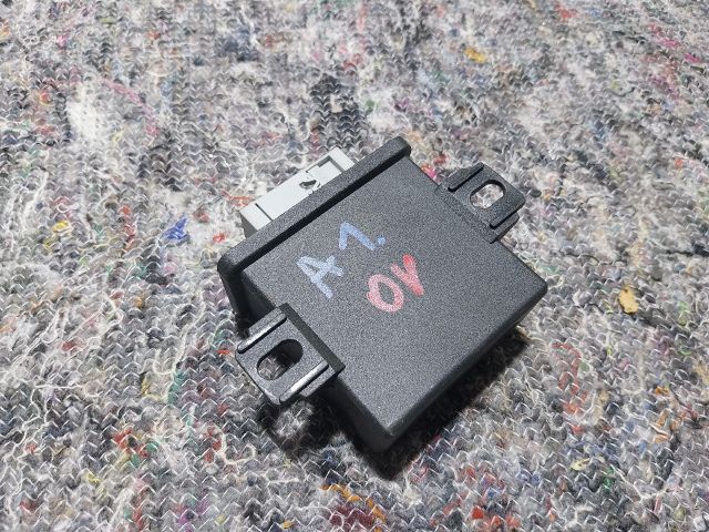 bontott AUDI A1 Első Xenon Szintszabályzó Jeladó