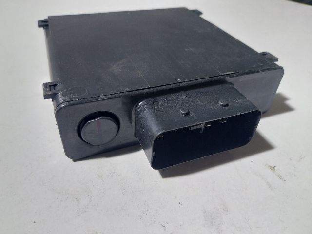 bontott AUDI A1 Feszültségszabályzó