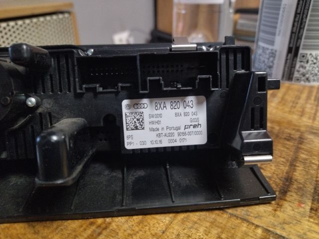 bontott AUDI A1 Fűtéskapcsoló