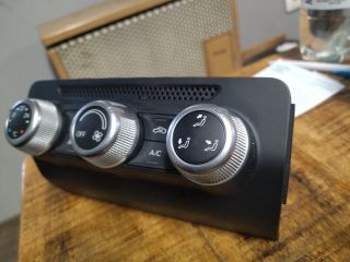 bontott AUDI A1 Fűtéskapcsoló