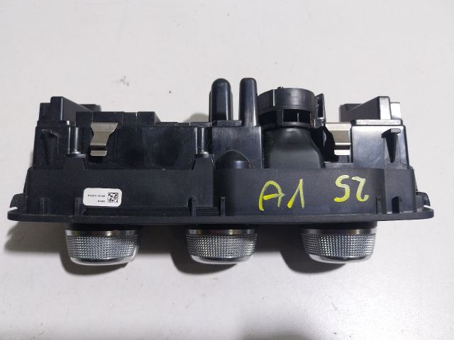 bontott AUDI A1 Fűtéskapcsoló