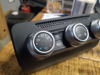 bontott AUDI A1 Fűtéskapcsoló