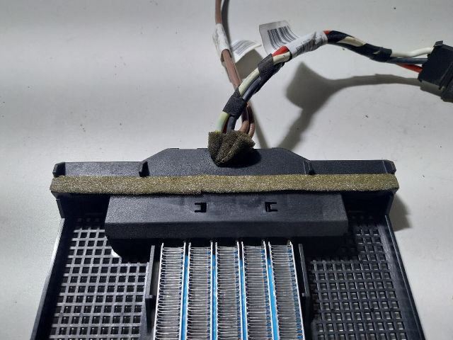 bontott AUDI A1 Fűtőradiátor (Elektromos)