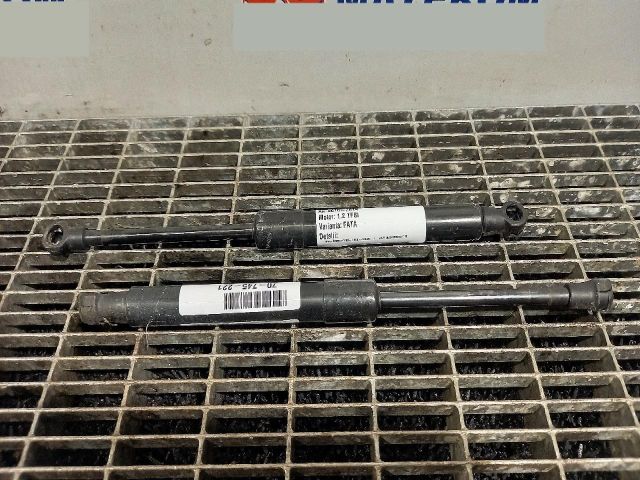 bontott AUDI A1 Gázrugós Kitámasztó Teleszkóp Motorháztető