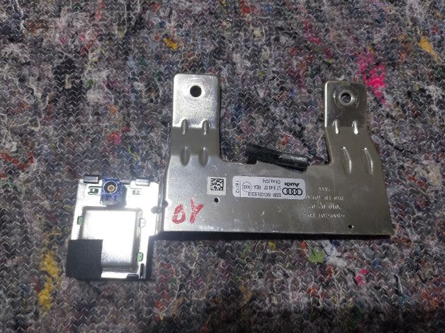 bontott AUDI A1 GPS Antenna