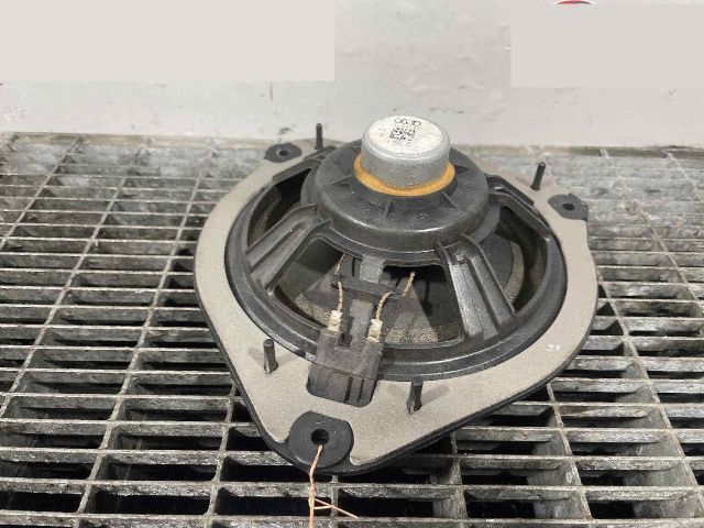 bontott AUDI A1 Hangszóró (Pozíciófüggetlen)