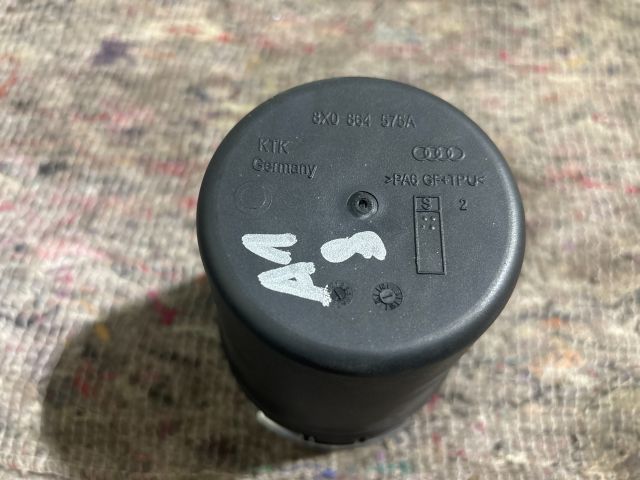 bontott AUDI A1 Hátsó Hamutartó