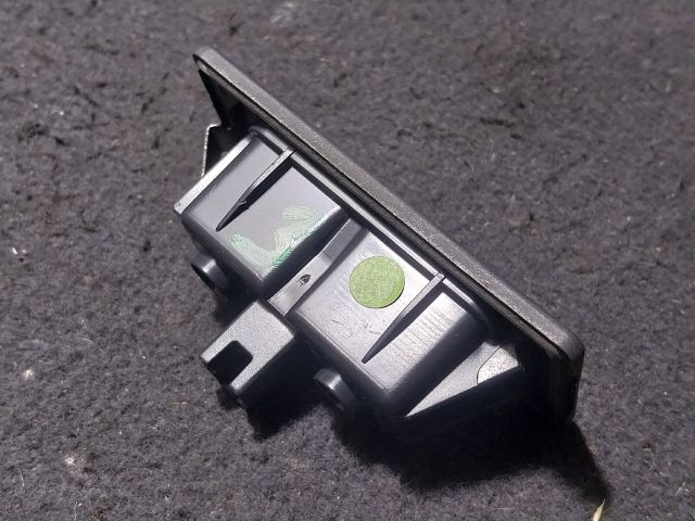 bontott AUDI A1 Hátsó Rendszámtábla Világítás