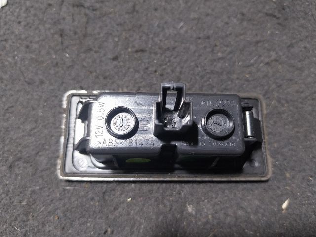 bontott AUDI A1 Hátsó Rendszámtábla Világítás