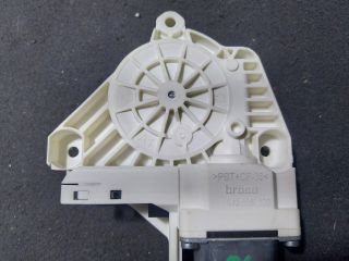 bontott AUDI A1 Jobb első Ablakemelő Motor