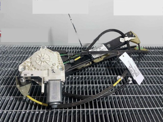 bontott AUDI A1 Jobb első Ablakemelő Szerkezet (Elektromos)