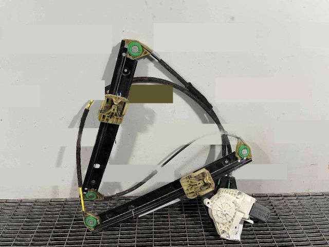 bontott AUDI A1 Jobb első Ablakemelő Szerkezet (Elektromos)