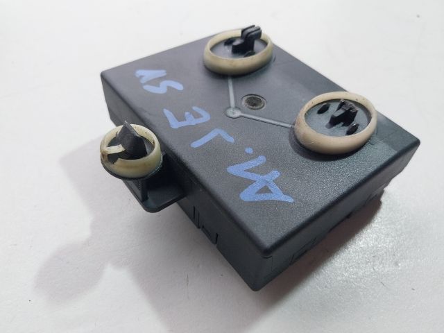 bontott AUDI A1 Jobb első Ajtó Vezérlőegység