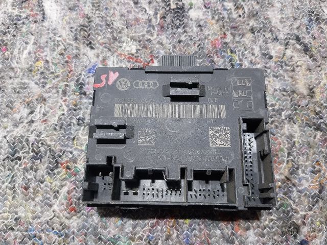 bontott AUDI A1 Jobb első Ajtó Vezérlőegység