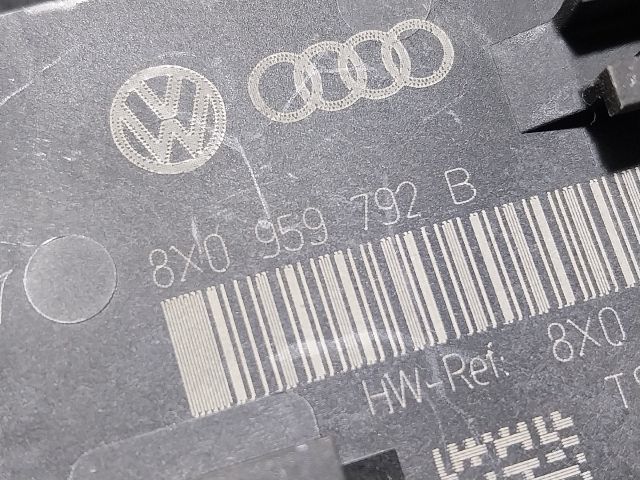 bontott AUDI A1 Jobb első Ajtó Vezérlőegység