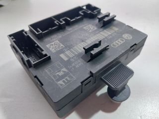 bontott AUDI A1 Jobb első Ajtó Vezérlőegység