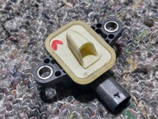 bontott AUDI A1 Jobb első Oldal Ütközés Érzékelő