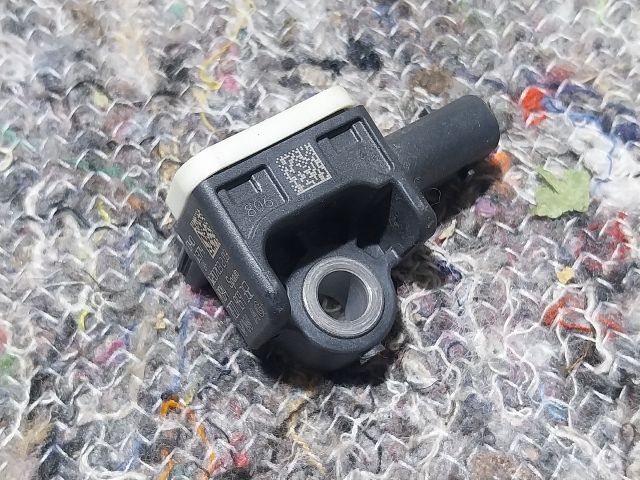 bontott AUDI A1 Jobb első Oldal Ütközés Érzékelő