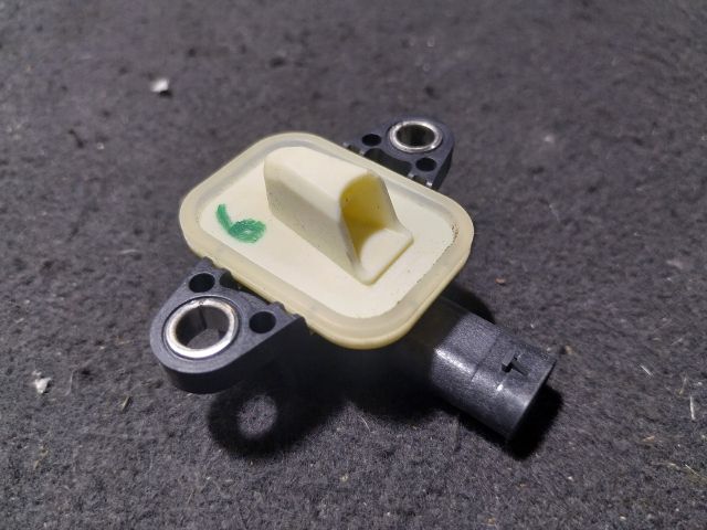 bontott AUDI A1 Jobb első Oldal Ütközés Érzékelő