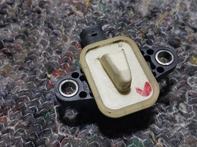 bontott AUDI A1 Jobb első Oldal Ütközés Érzékelő