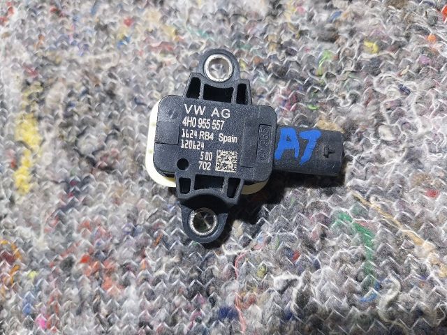 bontott AUDI A1 Jobb első Oldal Ütközés Érzékelő