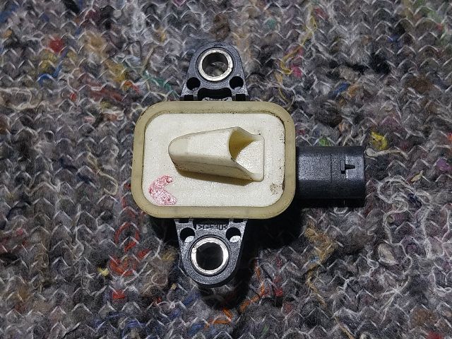 bontott AUDI A1 Jobb első Oldal Ütközés Érzékelő