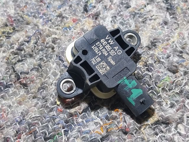 bontott AUDI A1 Jobb első Oldal Ütközés Érzékelő