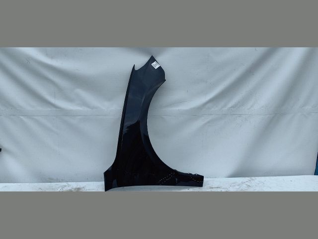 bontott AUDI A1 Jobb első Sárvédő