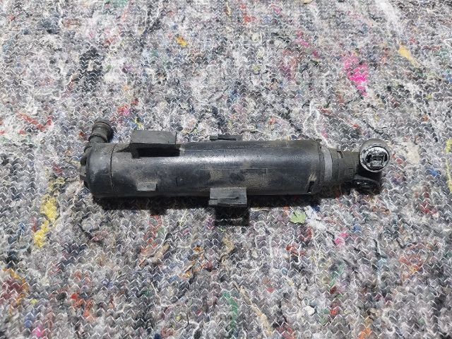 bontott AUDI A1 Jobb Fényszórómosó Fúvóka