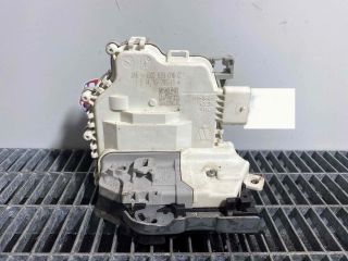 bontott AUDI A1 Jobb hátsó Ajtózár