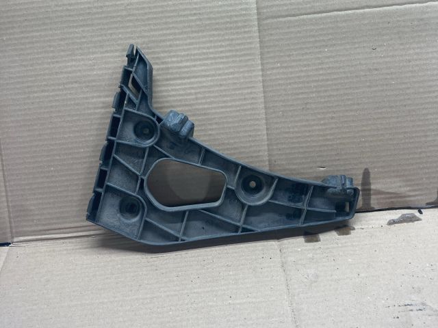 bontott AUDI A1 Jobb hátsó Oldal Lökhárító Tartó (Műanyag)