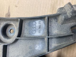 bontott AUDI A1 Jobb hátsó Oldal Lökhárító Tartó (Műanyag)