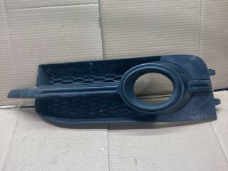 bontott AUDI A1 Jobb Ködlámpa Rács