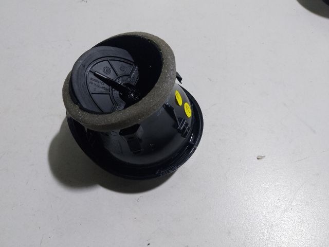 bontott AUDI A1 Jobb Szellőző