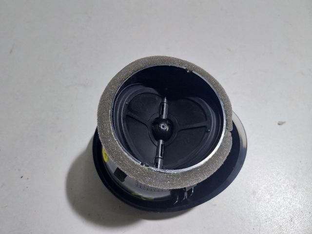 bontott AUDI A1 Jobb Szellőző