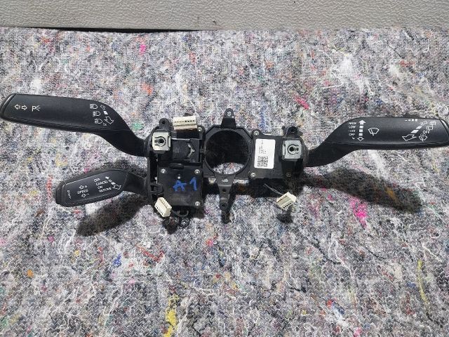 bontott AUDI A1 Komplett Kormánykapcsoló (Bajuszkapcsoló)