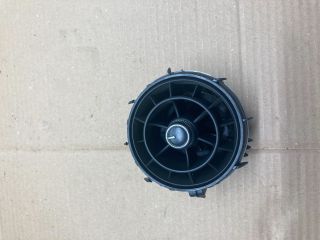 bontott AUDI A1 Középső Szellőző