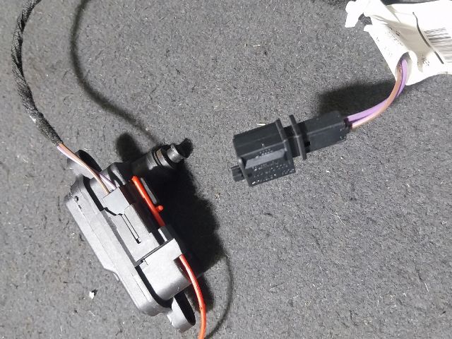 bontott AUDI A1 Központizár Motor Tankajtó