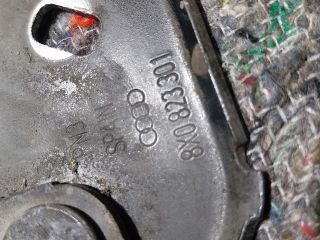 bontott AUDI A1 Motorháztető Bal Zsanér