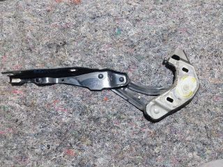 bontott AUDI A1 Motorháztető Jobb Zsanér