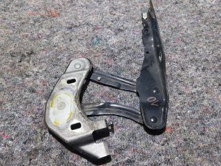 bontott AUDI A1 Motorháztető Jobb Zsanér